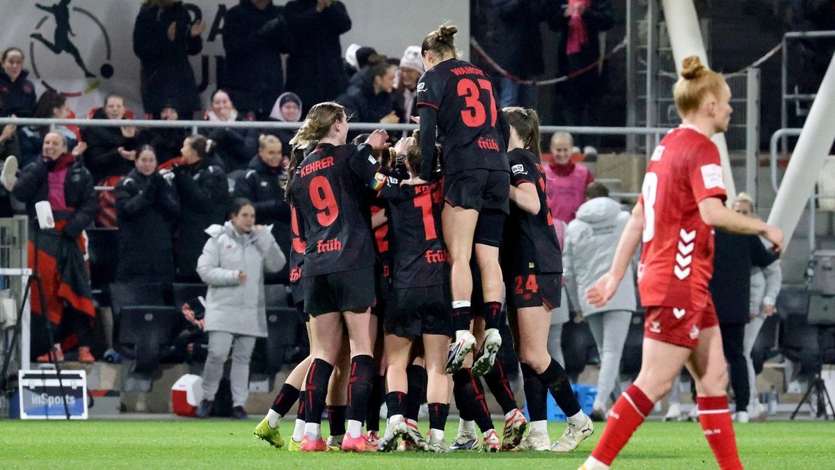 Derbysieg an Karneval: Leverkusen bezwingt Köln