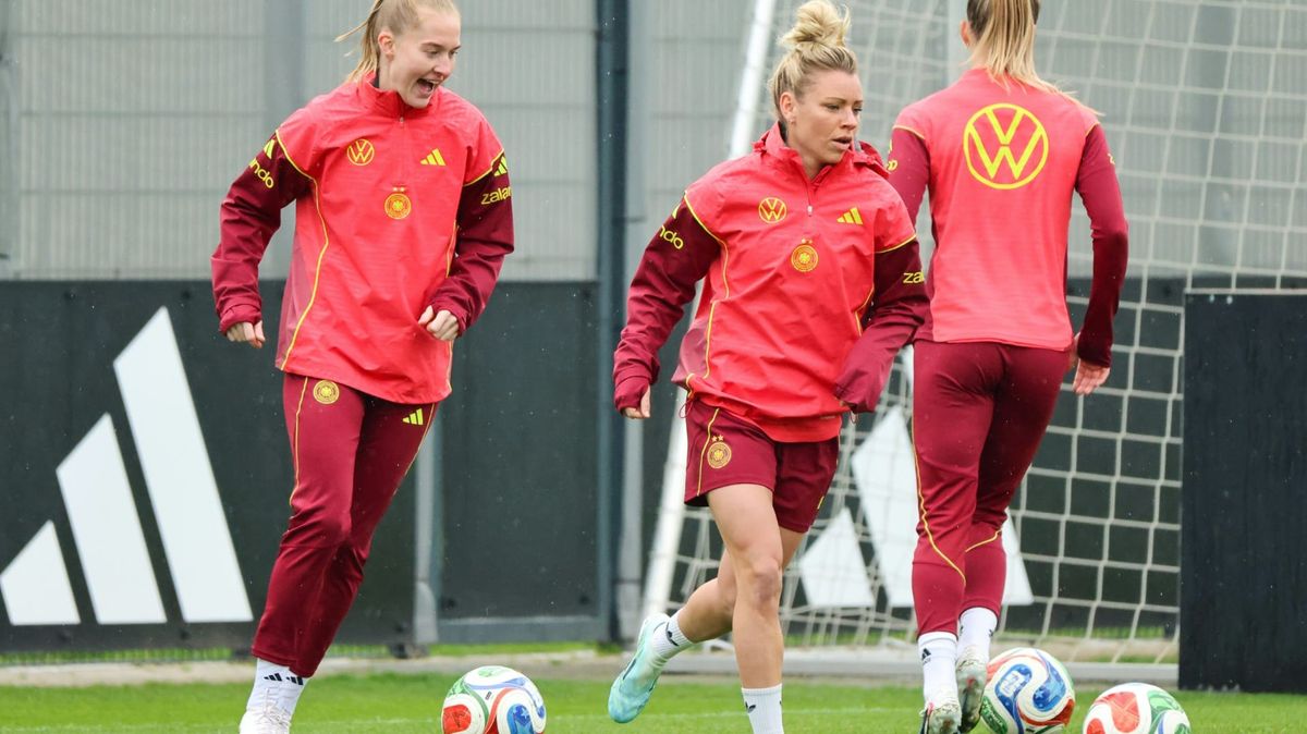 DFB-Frauen gegen Österreich mit Dallmann