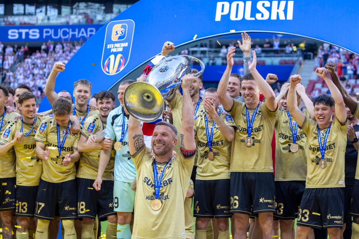 Erster Pokalsieg seit 1972! Podolski und der perfekte Moment zum Aufhören