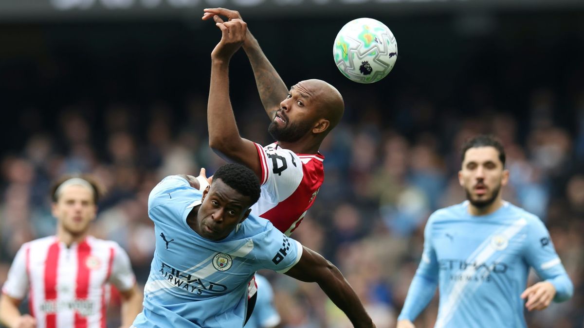 Haaland trifft per Hacke: City wahrt Titelchance
