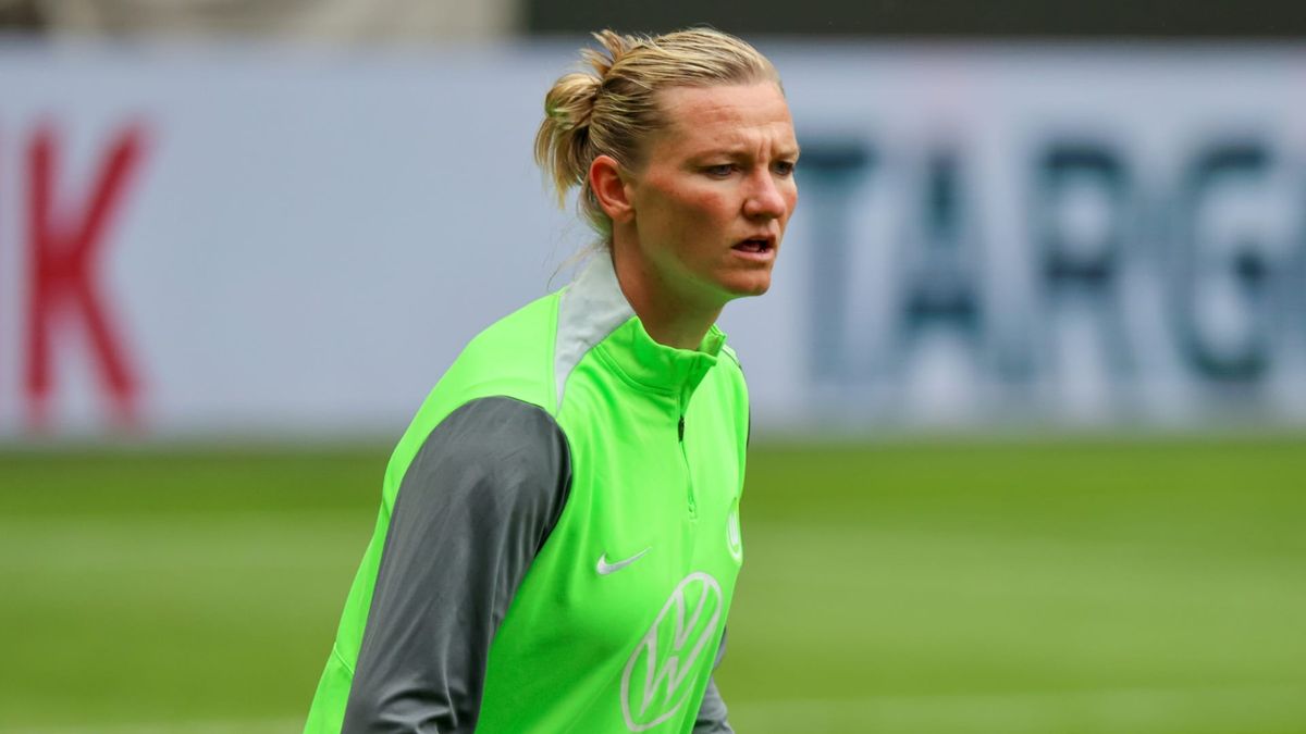 Popp führt Wolfsburg als Kapitänin ins Pokalfinale