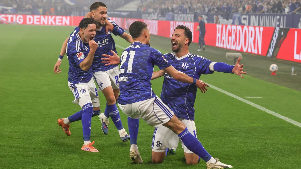 Königsblau im Rausch: Schalke zurück in der Bundesliga