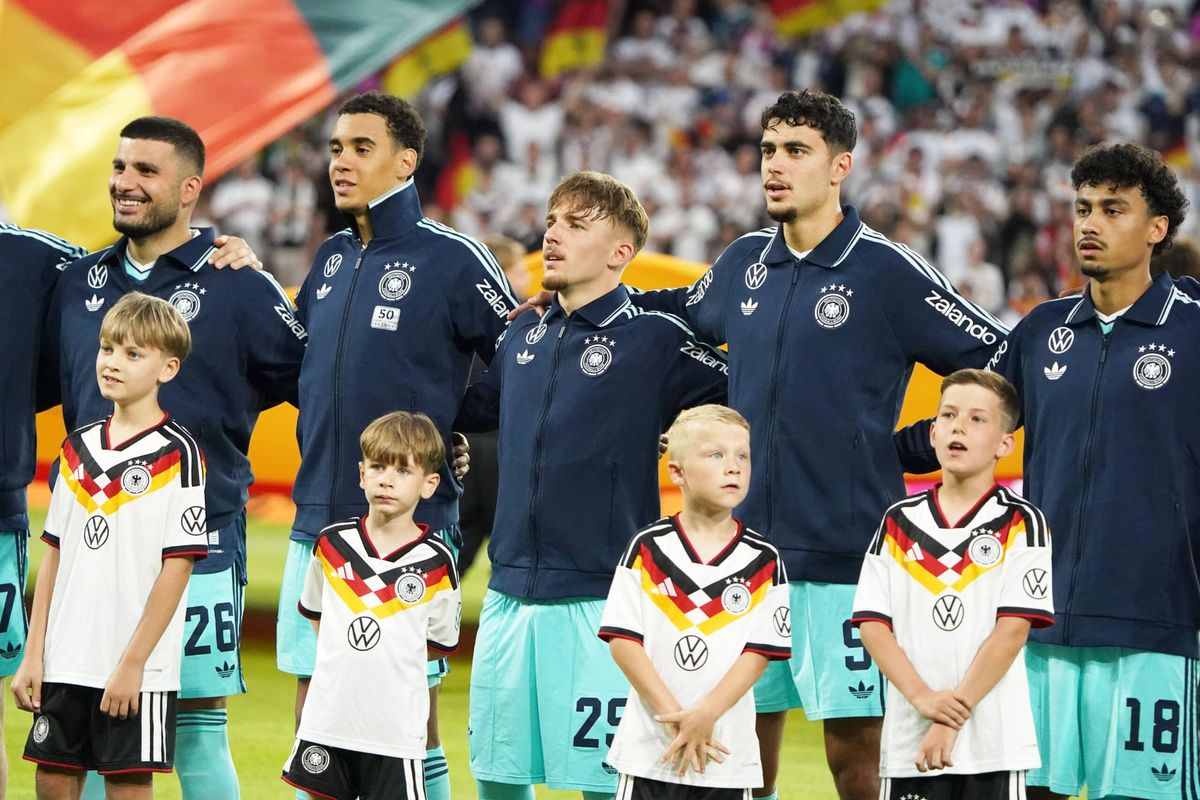 Hymnen werden zur WM-Show: Die FIFA vergrößert ihre Bühne vorm Spiel