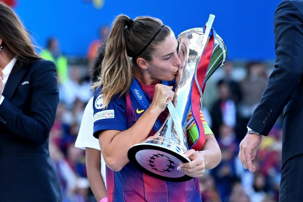 Spaniens Starspielerin Putellas wechselt nach London