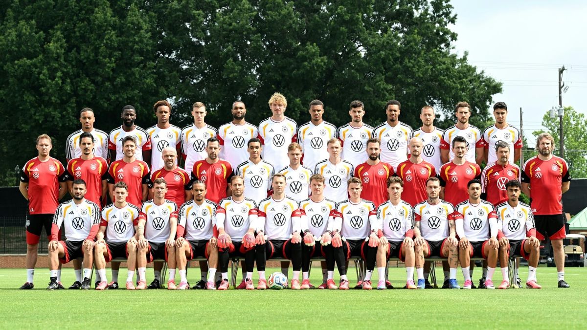 Mannschaftsfoto und Training: DFB-Team setzt Vorbereitung fort