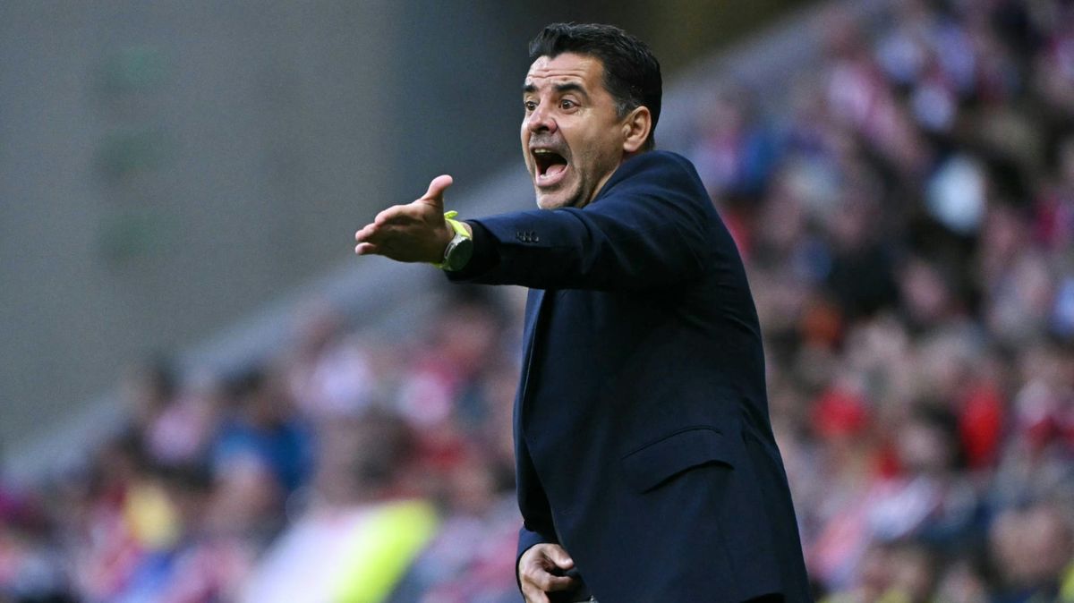 Spanier Míchel übernimmt Ajax als Trainer