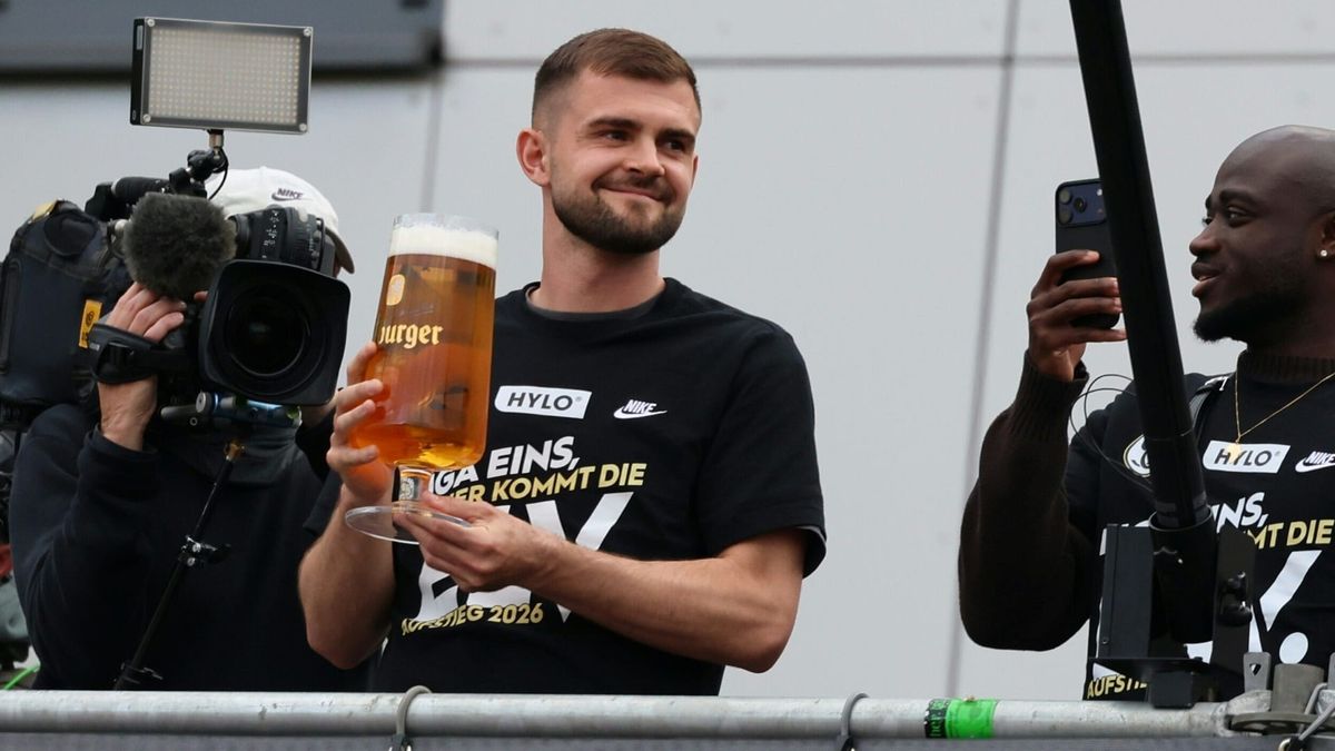 Elversberg verpflichtet HSV-Leighabe Poreba fest