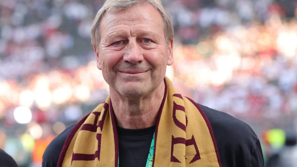 Buchwald zur Torhüter-Frage: "Als Mannschaft erstmal verstehen"