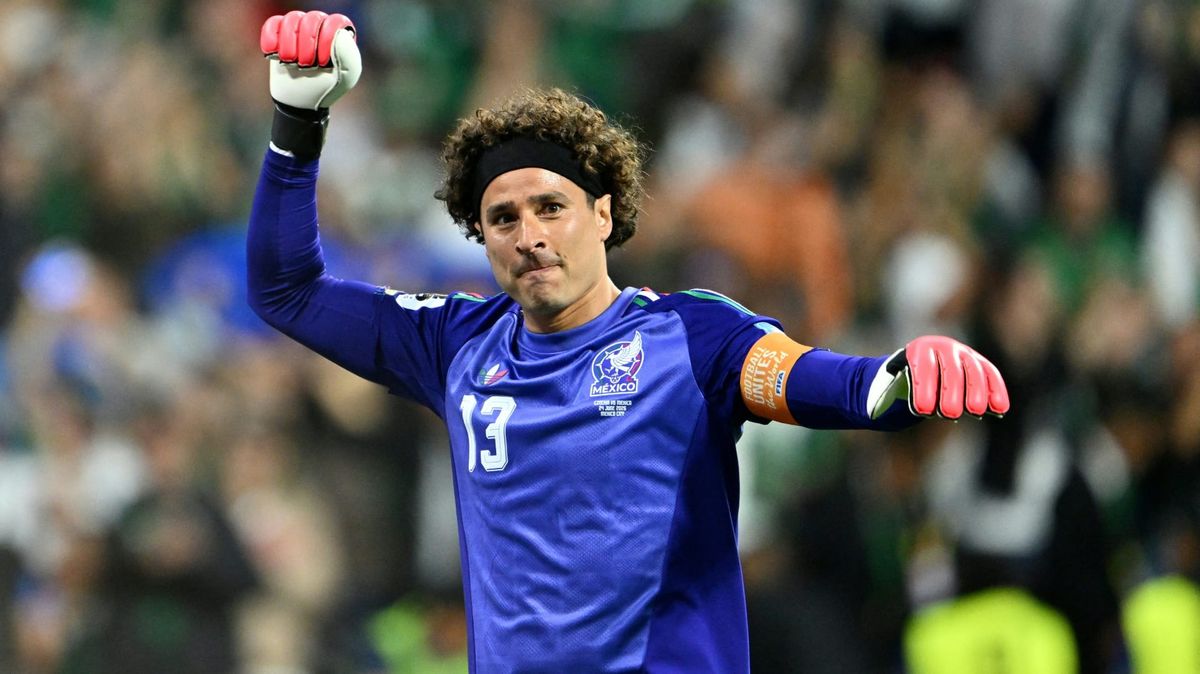 Mexikos Torwart-Ikone Ochoa beendet Fußballkarriere