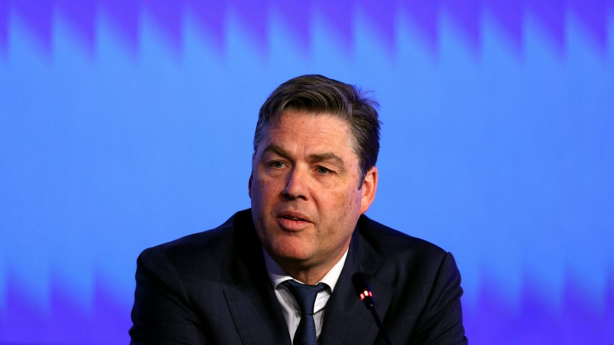 Kritisiert Infantino; Richard Masters