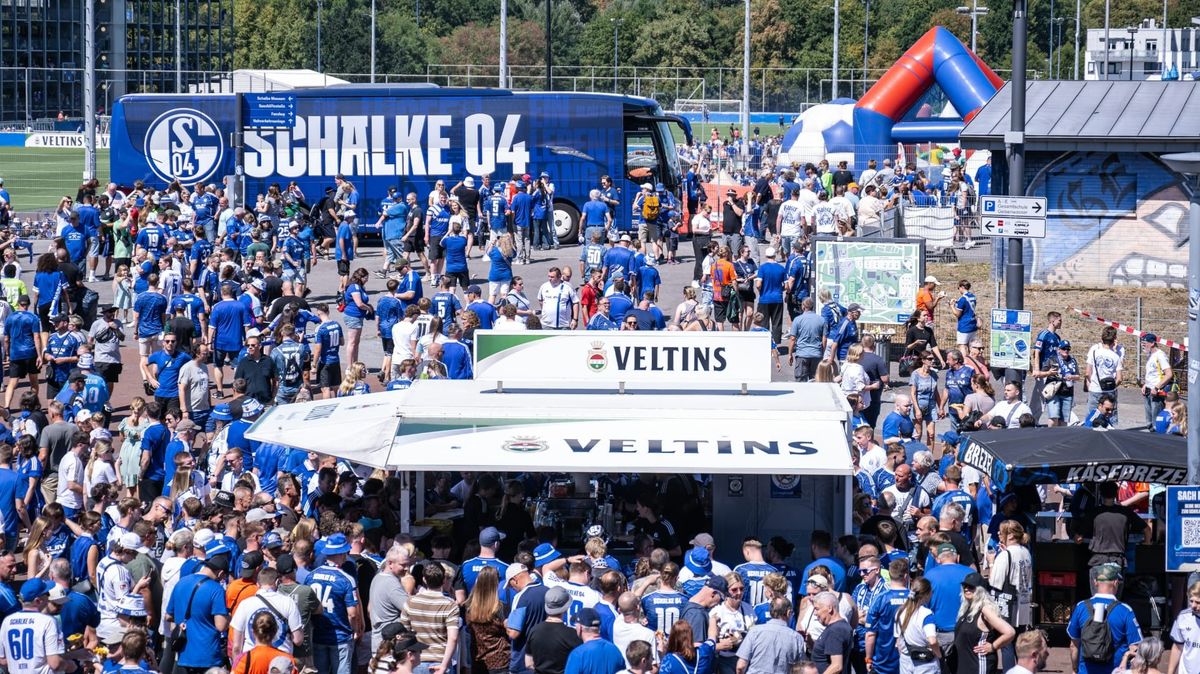 Volles Haus am Schalke-Tach