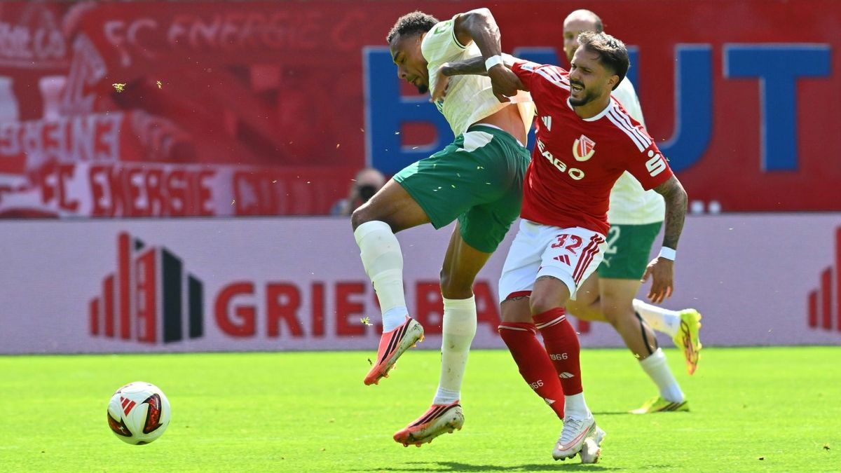 Zweikampf beim Duell Cottbus gegen Fürth