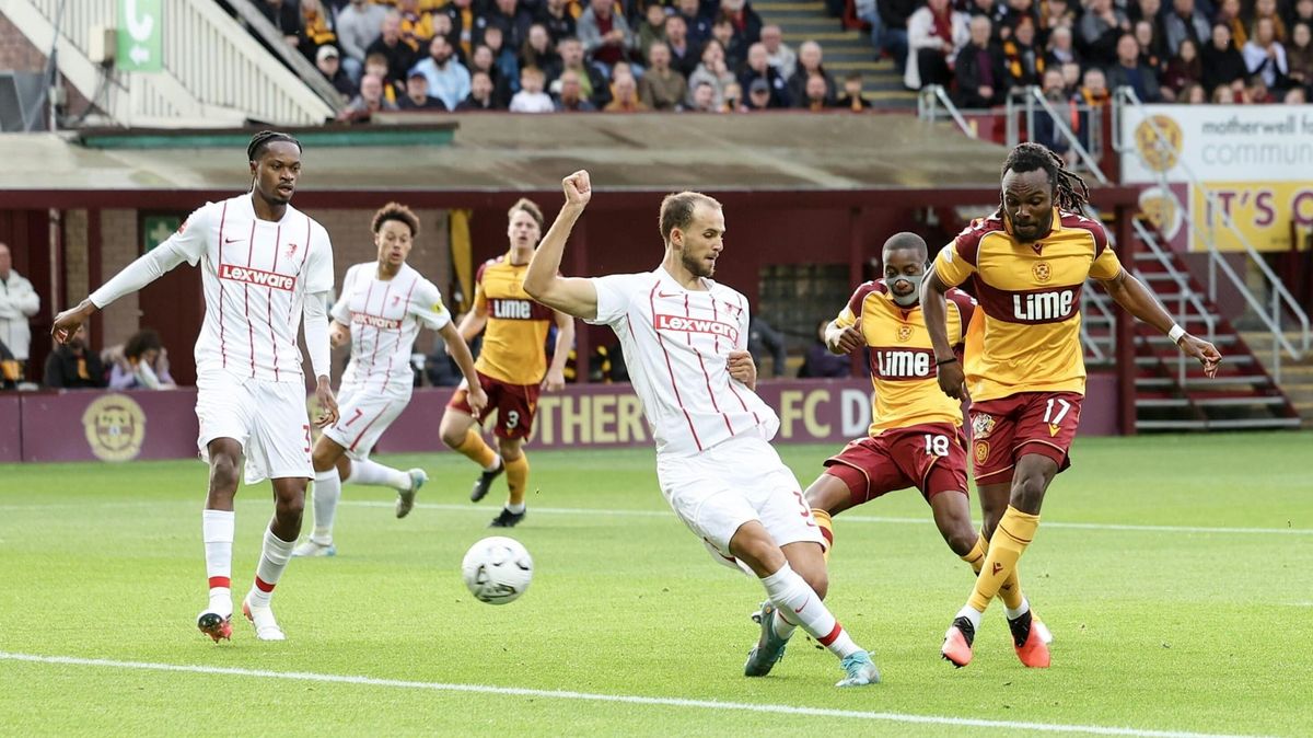 Freiburg gastiert bei Motherwell