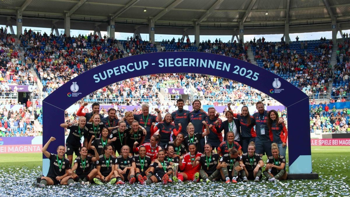 Der FC Bayern peilt den dritten Triumph in Serie an