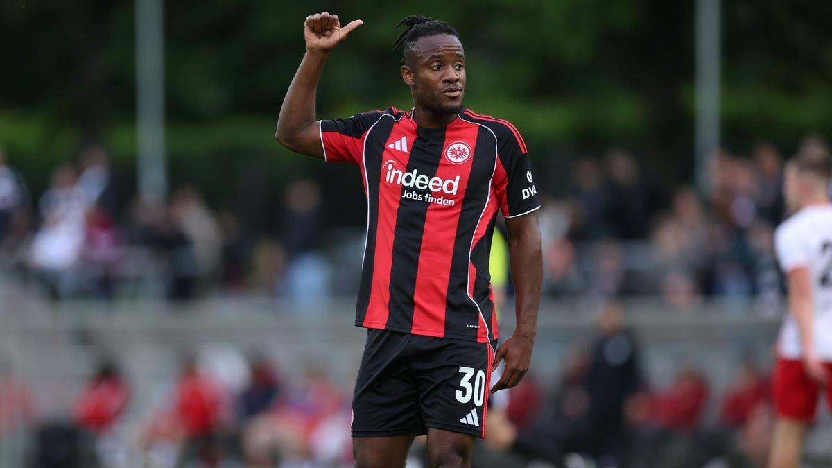 Frankfurts Abgang Michy Batshuayi.