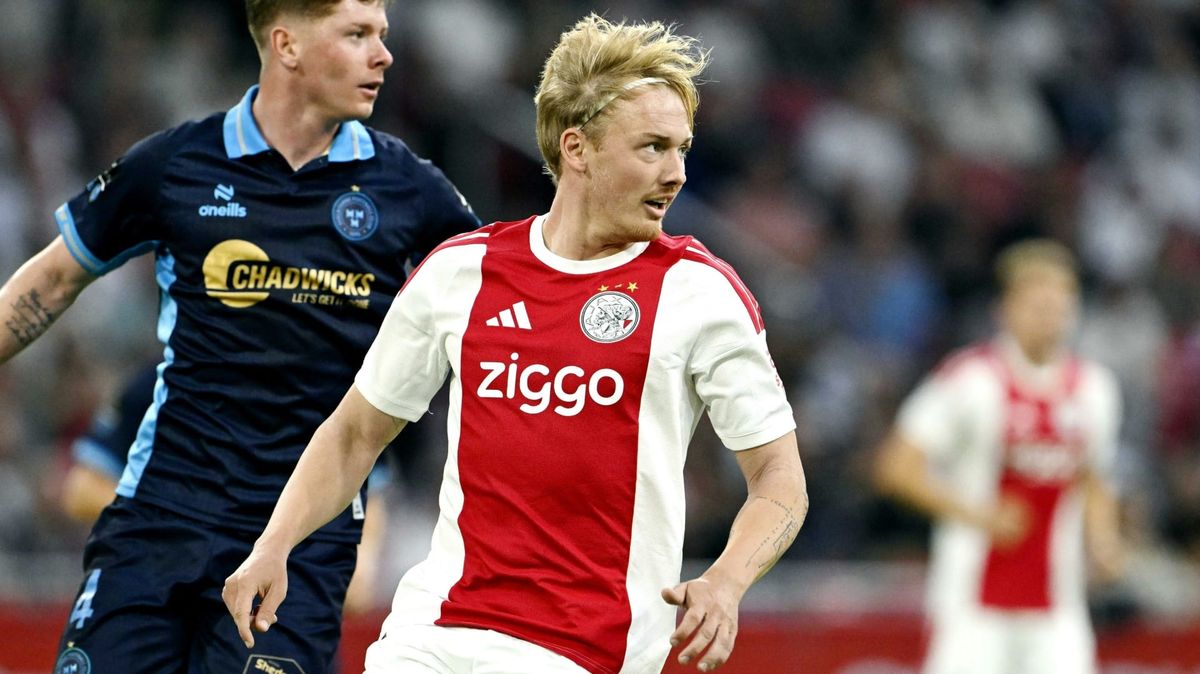 Julian Brandt im Trikot von Ajax Amsterdam