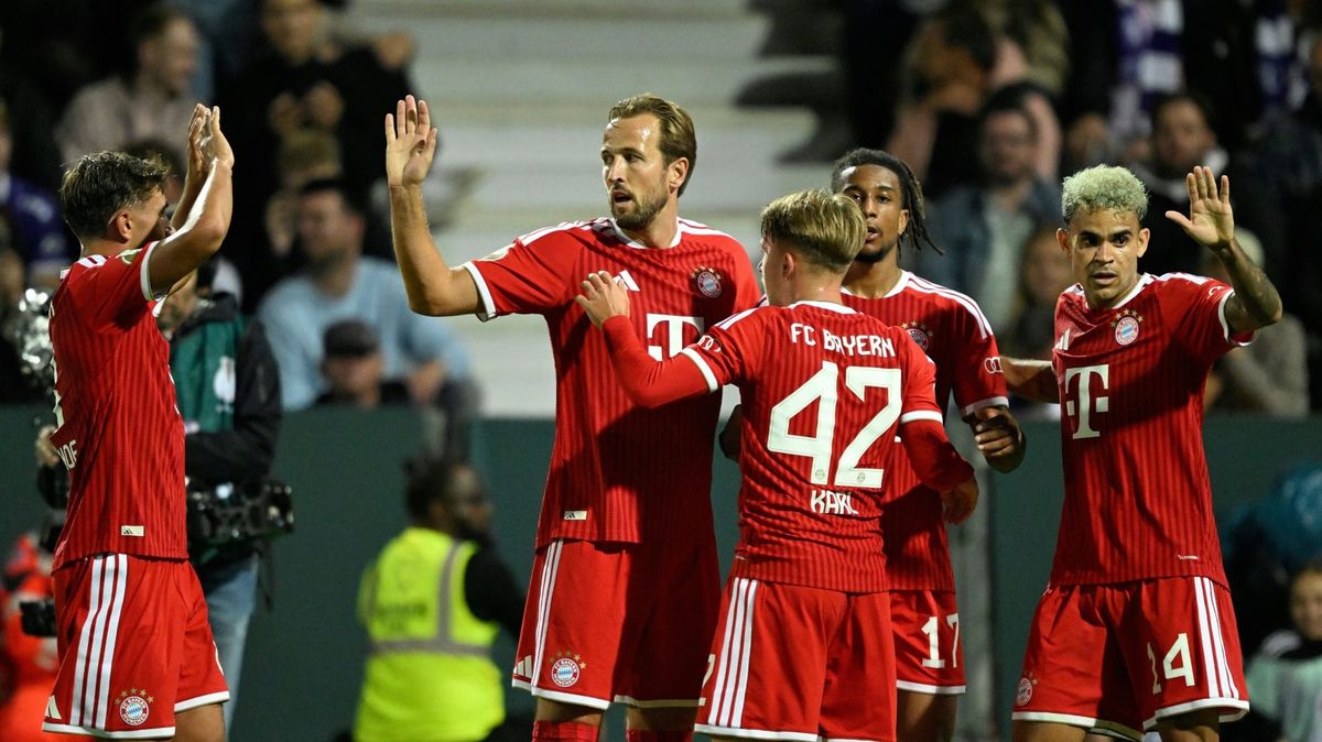 Harry Kane (M.) traf doppelt