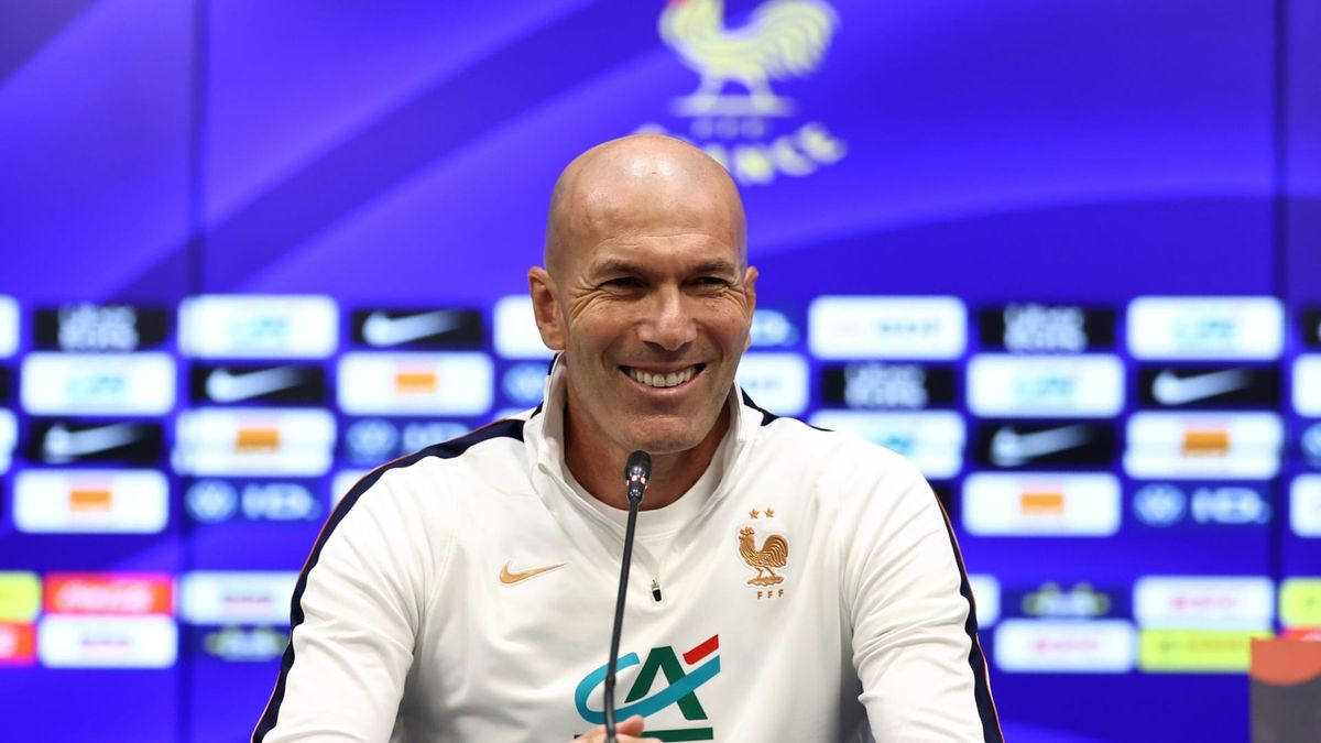 Debüt als Frankreichs Coach: Zinédine Zidane