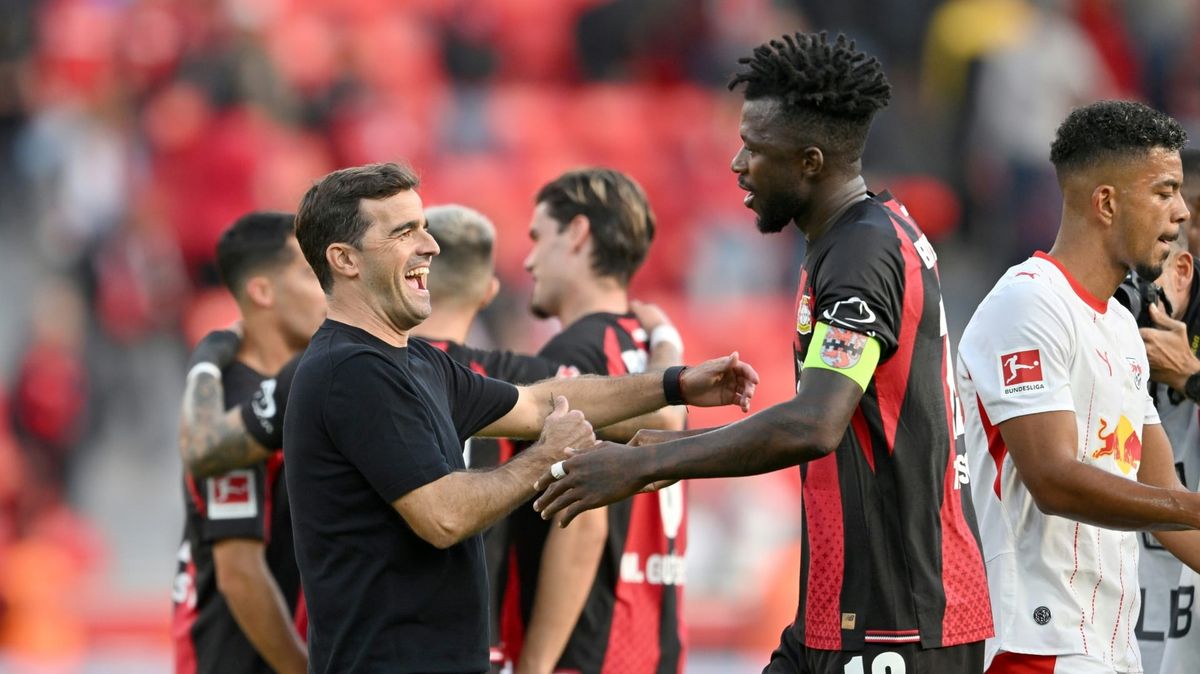 Martínez mit Tapsoba