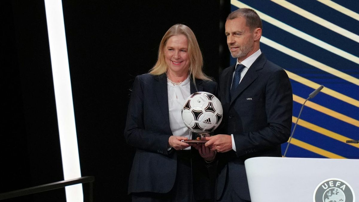 Gegen Infantino: Van Damme (l) und Ceferin
