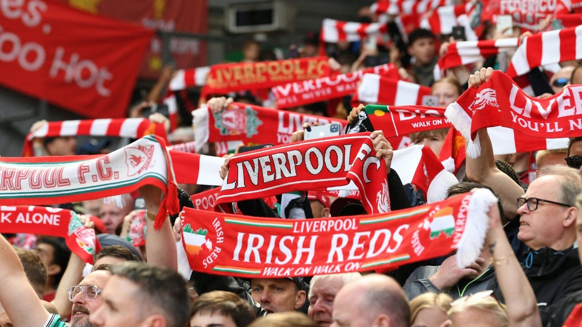 Liverpool-Fans an der Anfield Road