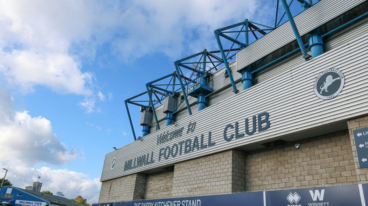 Schauplatz des 100. Derbys: Milwalls Stadion "The Den"