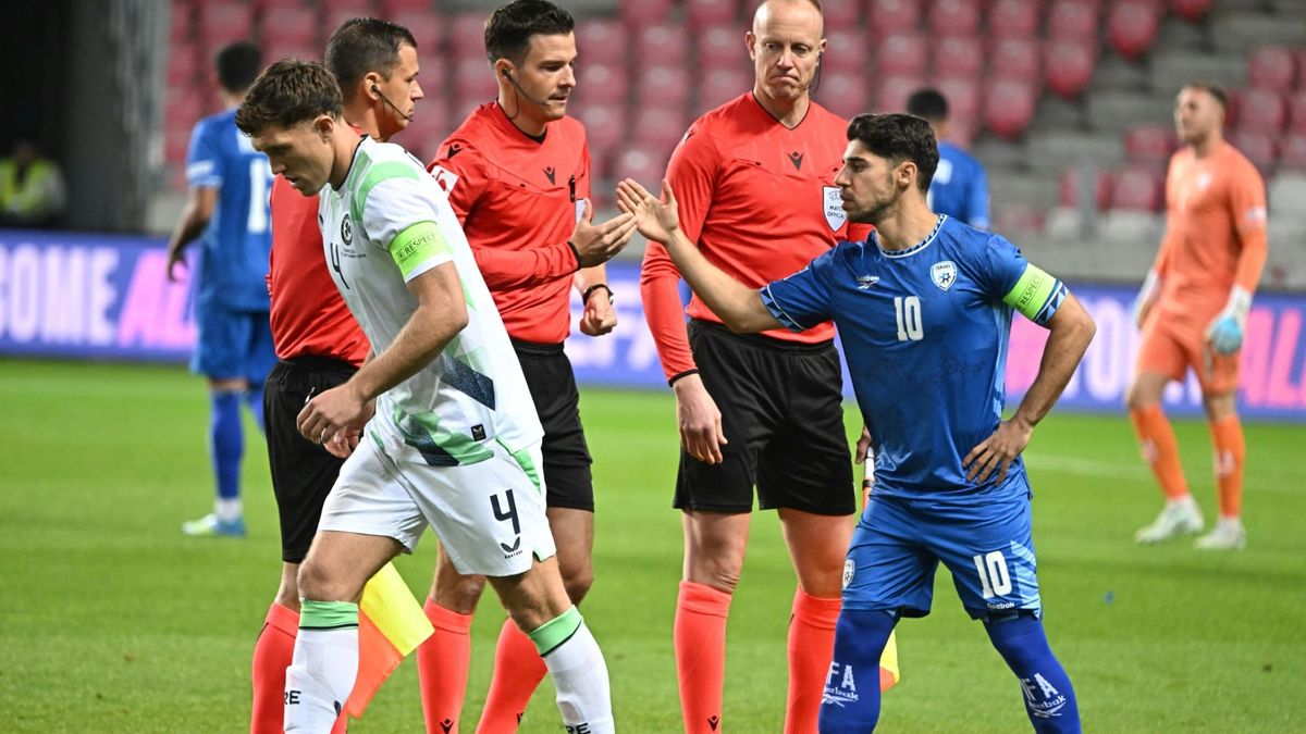 Kein Handshake vor dem Spiel