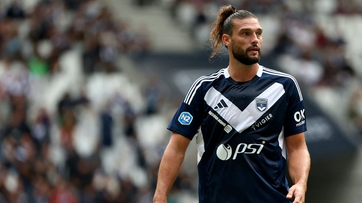 Andy Carroll 2024 im Trikot von Girondins Bordeaux
