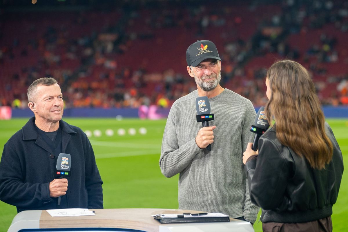 Lothar Matthaeus (Fussballexperte), Juergen Klopp (Deutschland, Trainer) und Laura Wontorra (ReporterinI im Gespraech. Niederlande vs. Deutschland, Fussball, UEFA Nations League, 01. Spielta