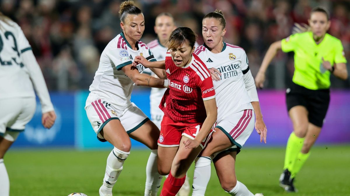 Bayerns Momoko Tanikawa im Duell