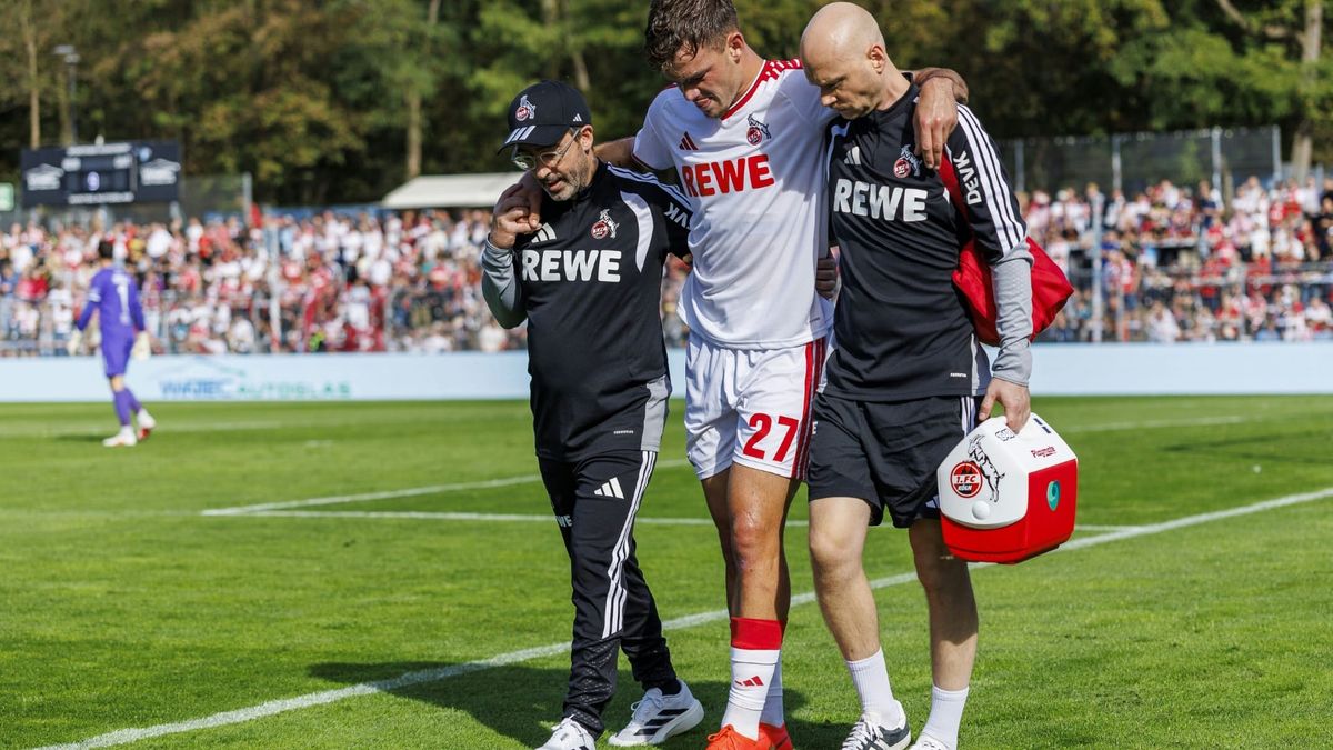 Thijs Dallinga wird gestützt