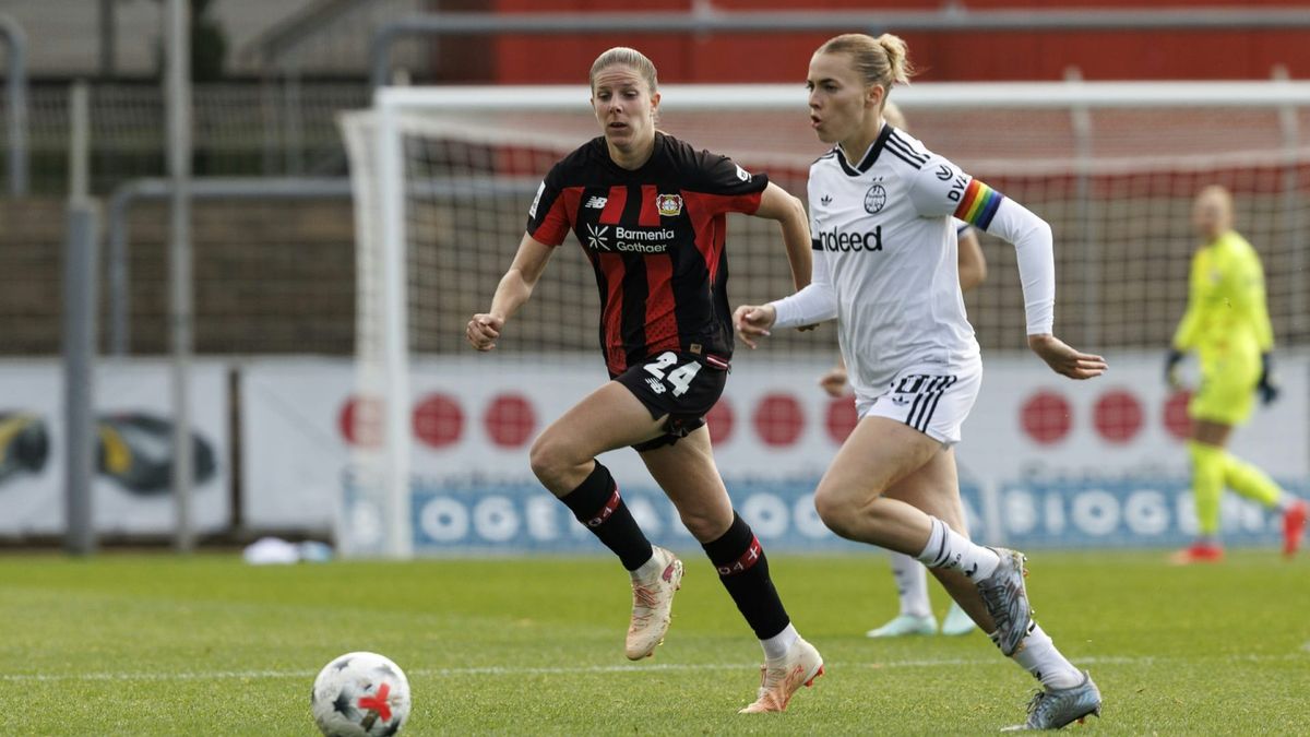 Freigang (r.) traf in Leverkusen erneut