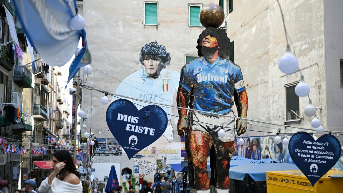 Gedenken an Maradona in Neapel