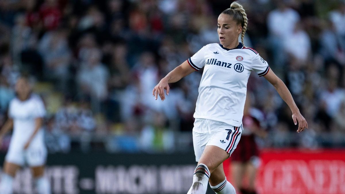 Giulia Gwinn könnte schon bald wieder am Ball sein