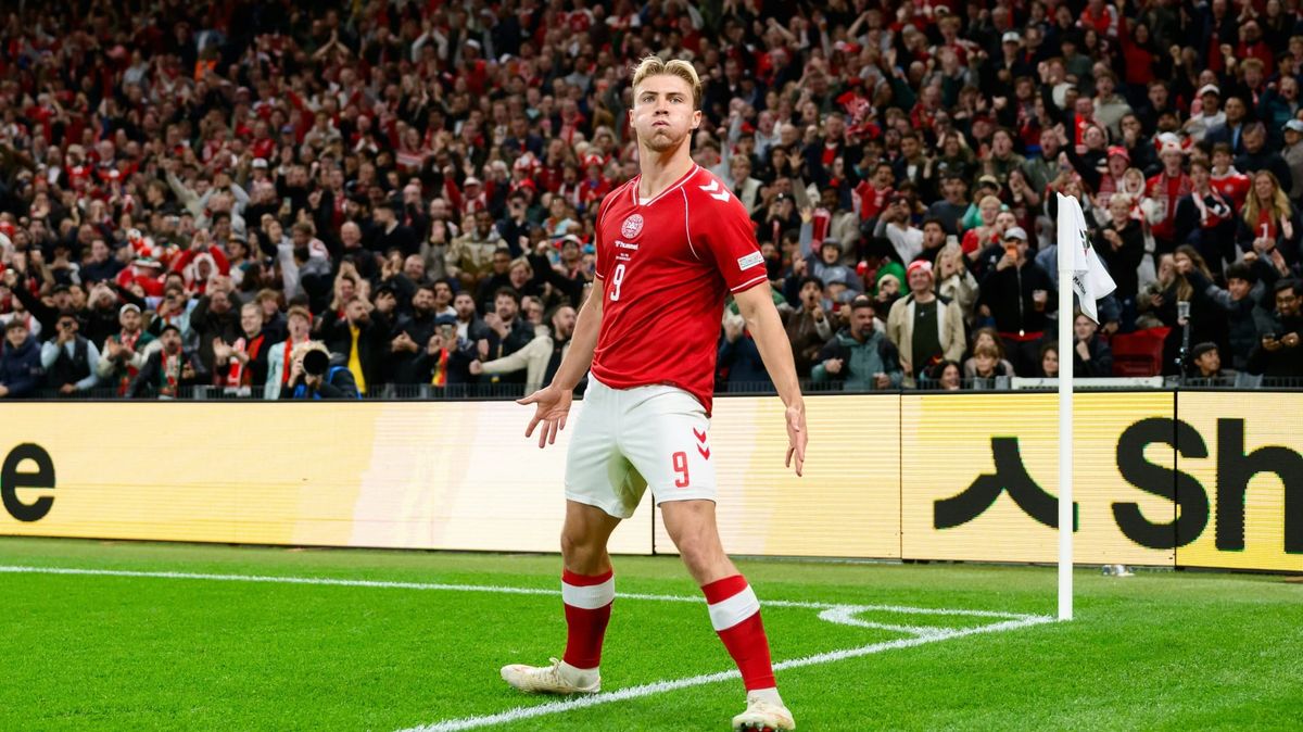 Rasmus Höjlund mit dem Ronaldo-Jubel