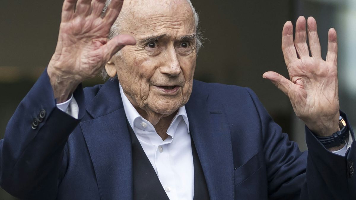 Blatter macht sich über Infantino lustig