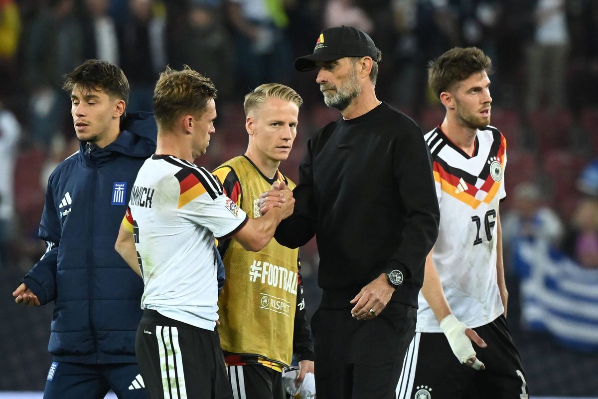 27.09.2026, xemx, Fussball UEFA Nations League, Deutschland - Griechenland v.l. Joshua Kimmich (Deutsche Fussball Nationalmannschaft DFB) Bundestrainer Trainer Juergen Jürgen Klopp (Deutsche