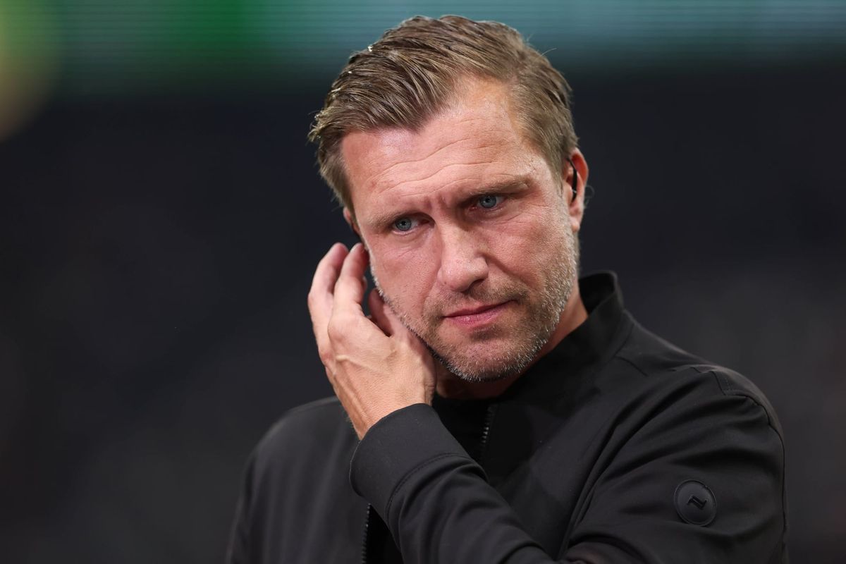 16.10.2026, Fussball Bundesliga, Eintracht Frankfurt - 1. FC Köln, v.l., Sportchef Markus Krösche (Eintracht Frankfurt) DFL DFB REGULATIONS PROHIBIT ANY USE OF PHOTOGRAPHS AS IMAGE SEQUENCES