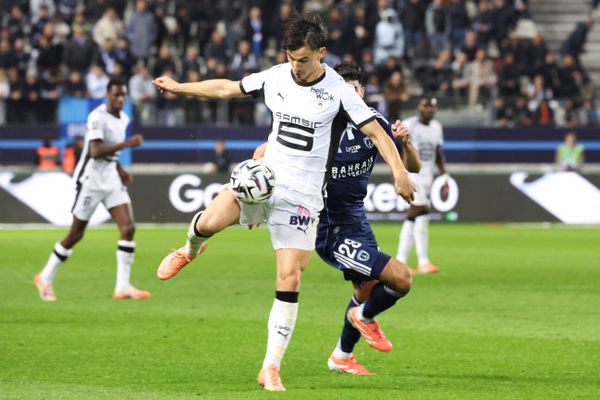 VfB Stuttgart plant Transfer von Esteban Lepaul