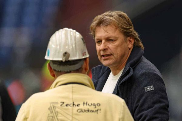 Schalke und HSV: Krisenherde der 2. Liga