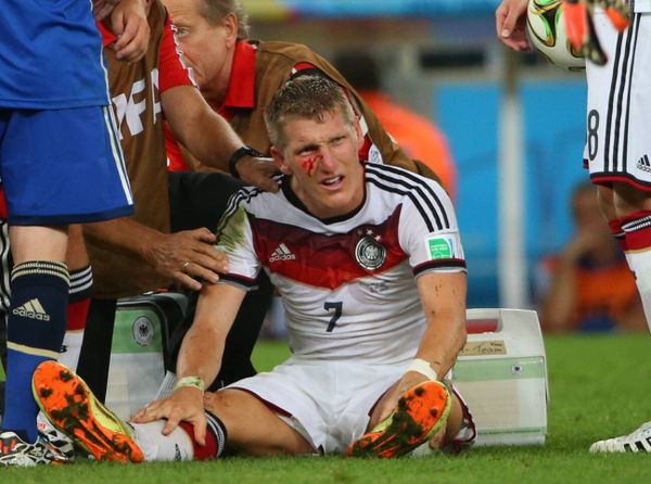 Bastian Schweinsteiger: Blutiger Weg zur Legende
