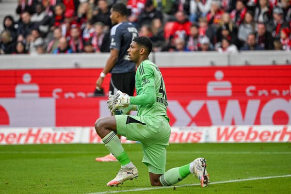 Eintracht Frankfurt: Torwartfrage eskaliert zum falschen Zeitpunkt
