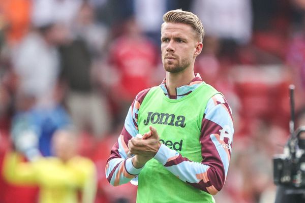 Brentford lehnt Wolfsburg-Angebot für Ajer ab
