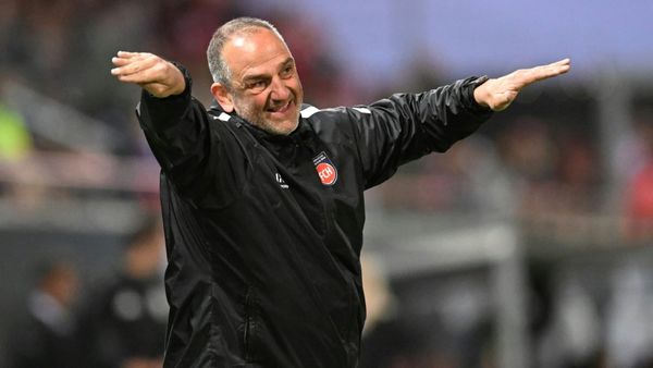 Neue Handshake-Regel? "Alles Kokolores"