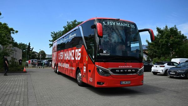 Vandalismus: Mainzer Mannschaftsbus beschädigt