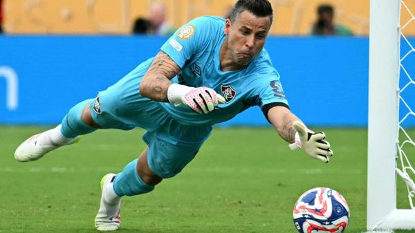 1391 Spiele: Fluminense-Keeper Fabio bricht Weltrekord