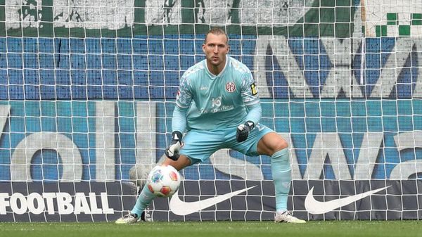 Rückenprobleme: Mainz bangt um Stammkeeper Zentner
