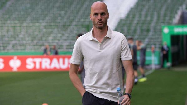 Wolfsburg mit Tor-Rekord bei Simonis-Debüt