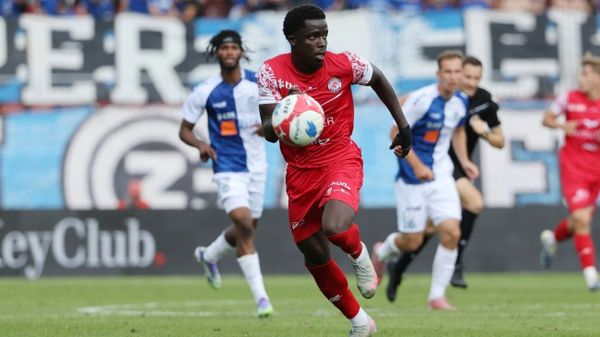 Schalke verpflichtet Stürmer Gomis