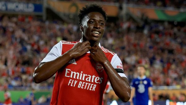 HSV holt Lokonga und Vieira - Stange nach Elversberg
